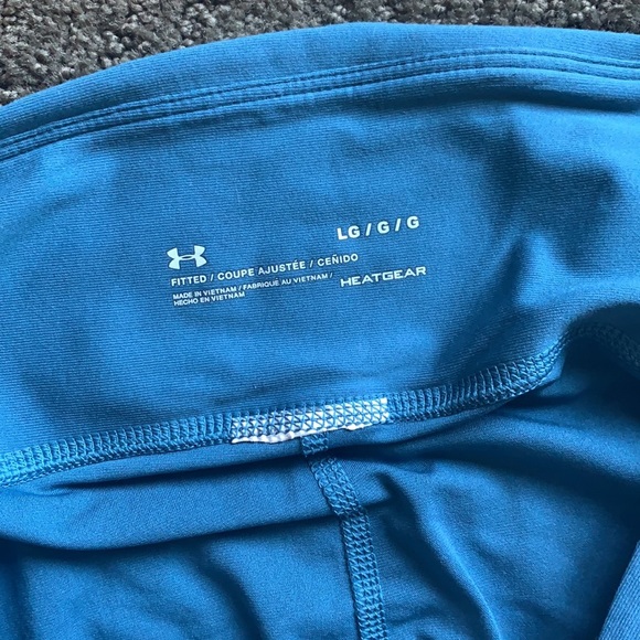 Under Armor light blue fitted capris leggings - Picture 3 of 3